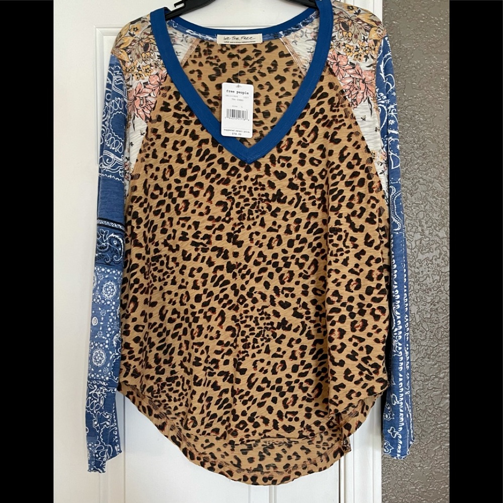 Brand New Adorable FREE PEOPLE Top LG $78